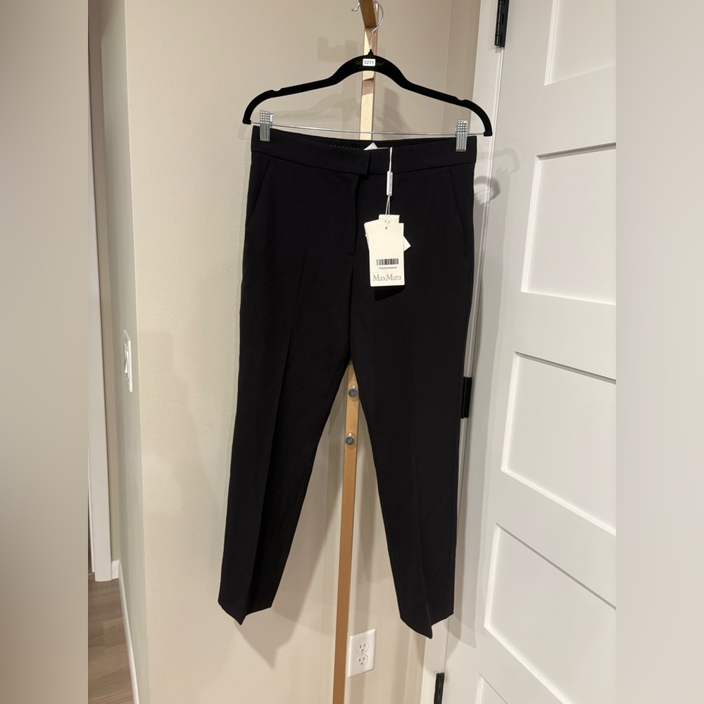 Max Mara Fastoso Cropped Pants. 100% Virgin Wool. Size 0. NWT. MSRP $675